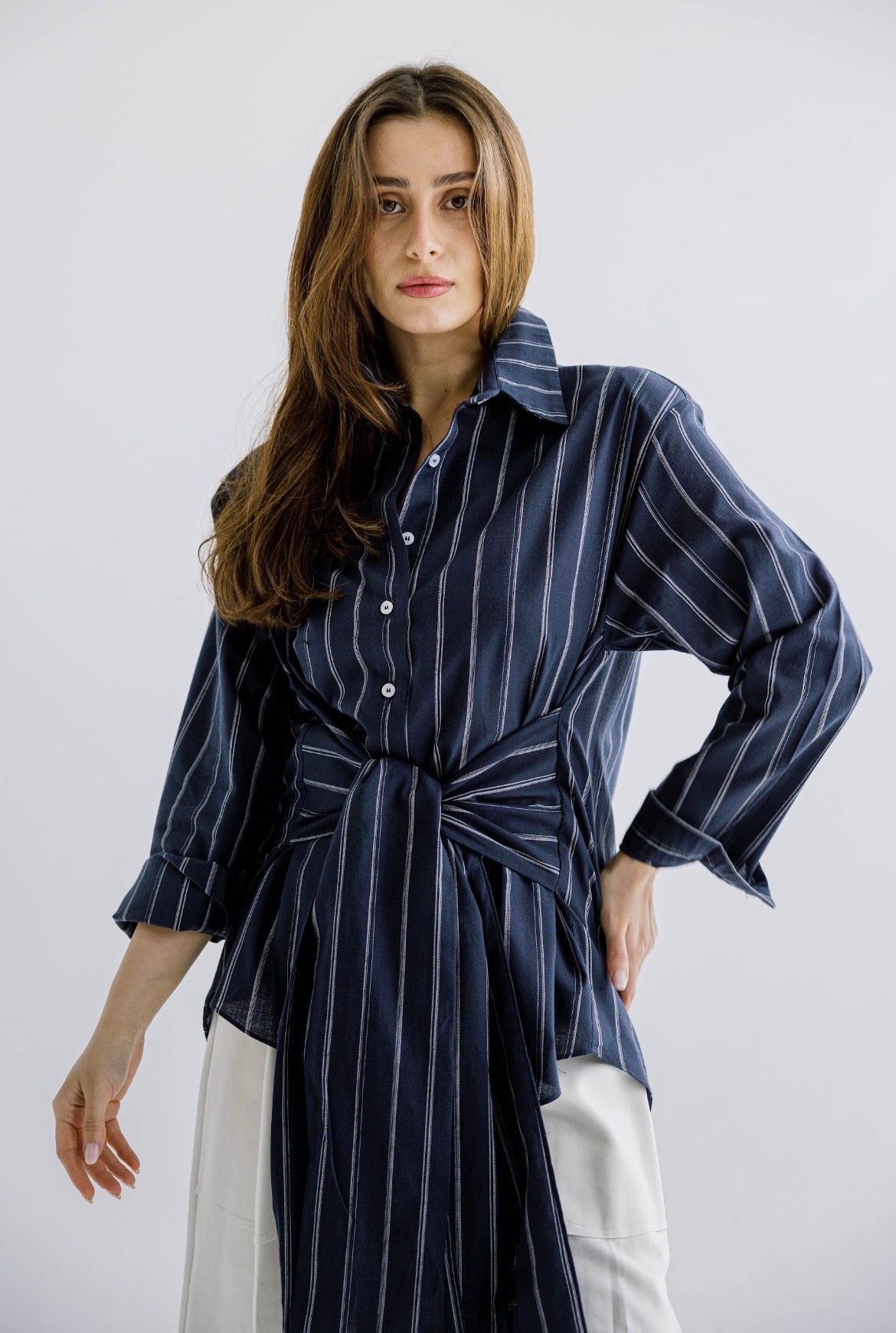 The Structured Tie Shirt in Striped Blue