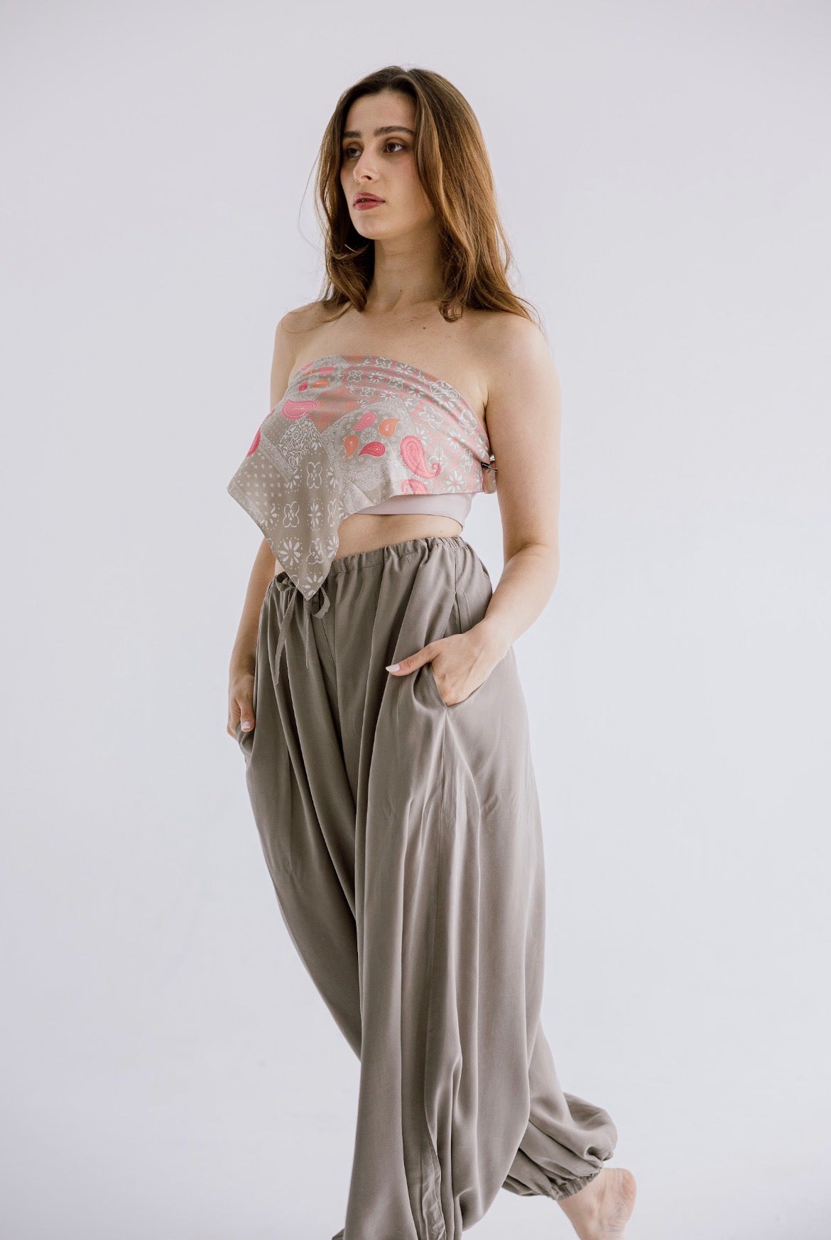 Ivory Pants in Olive