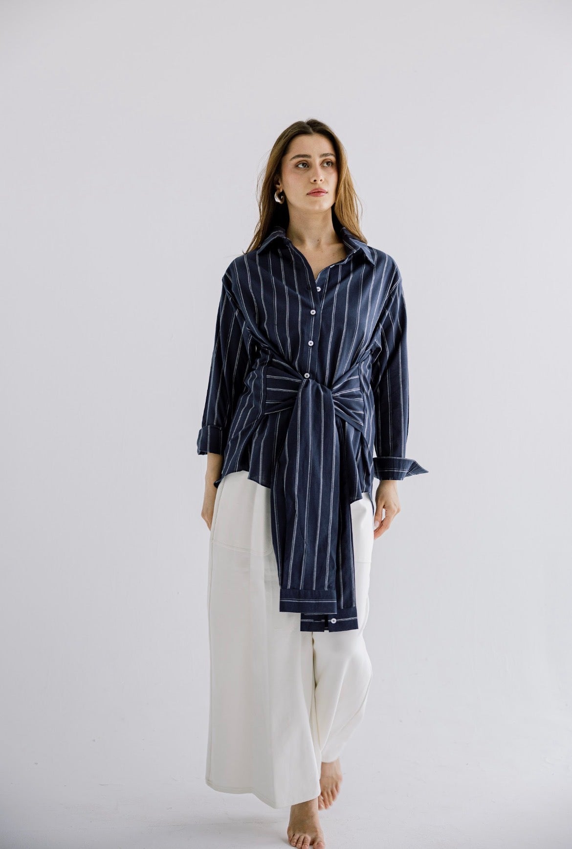 The Structured Tie Shirt in Striped Blue