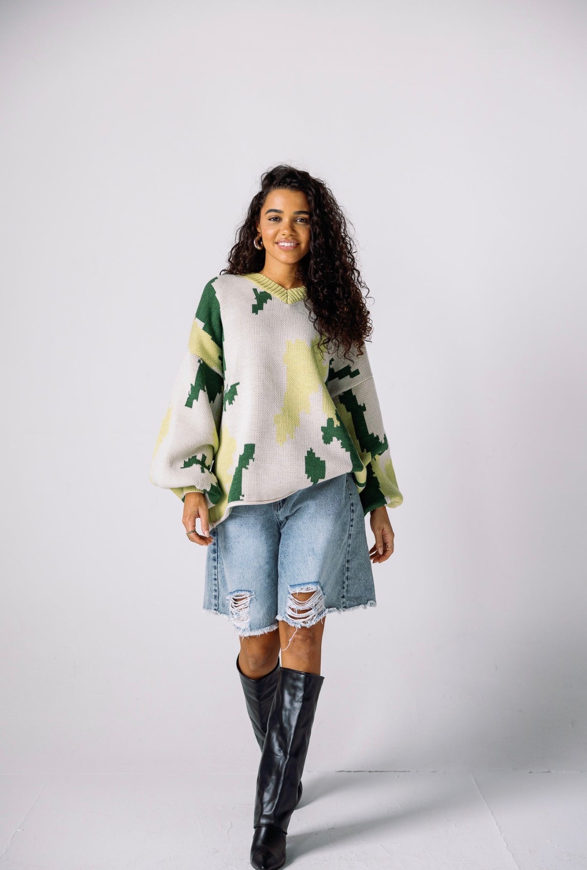Pixel Theory Pullover in Green
