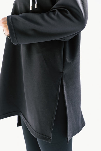 SweatForm Sweatshirt in Black