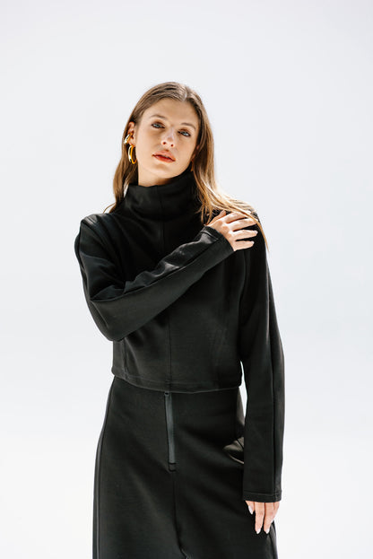 Outline Set in Black