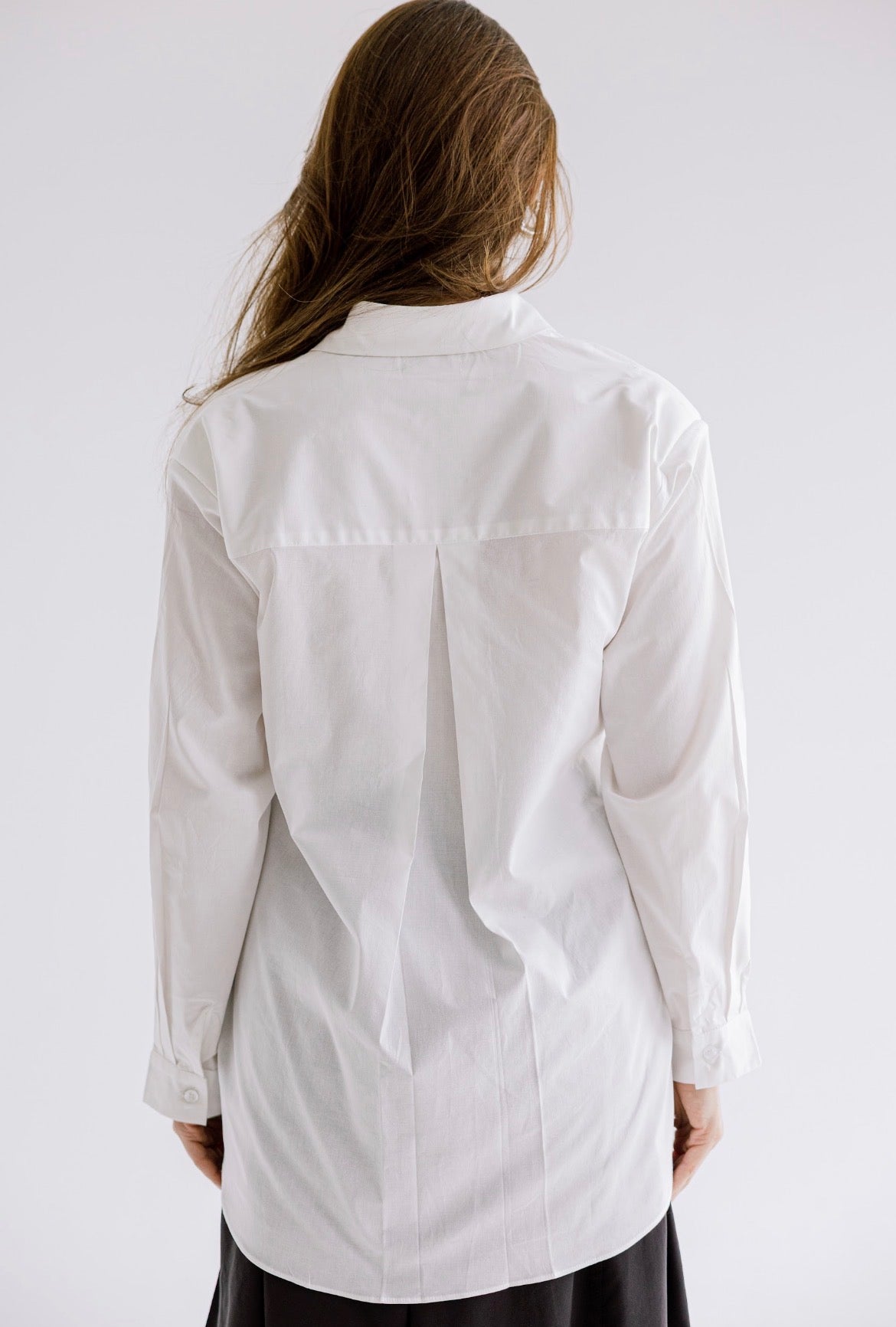 The Structured Tie Shirt in Offwhite