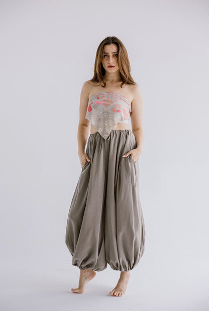 Ivory Pants in Olive