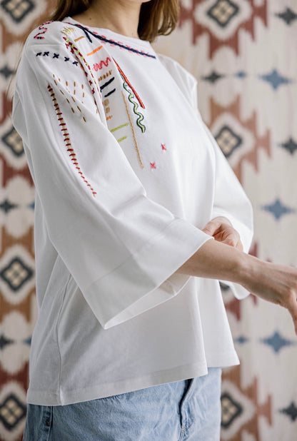 The Sketch Embroidered Tee in Offwhite
