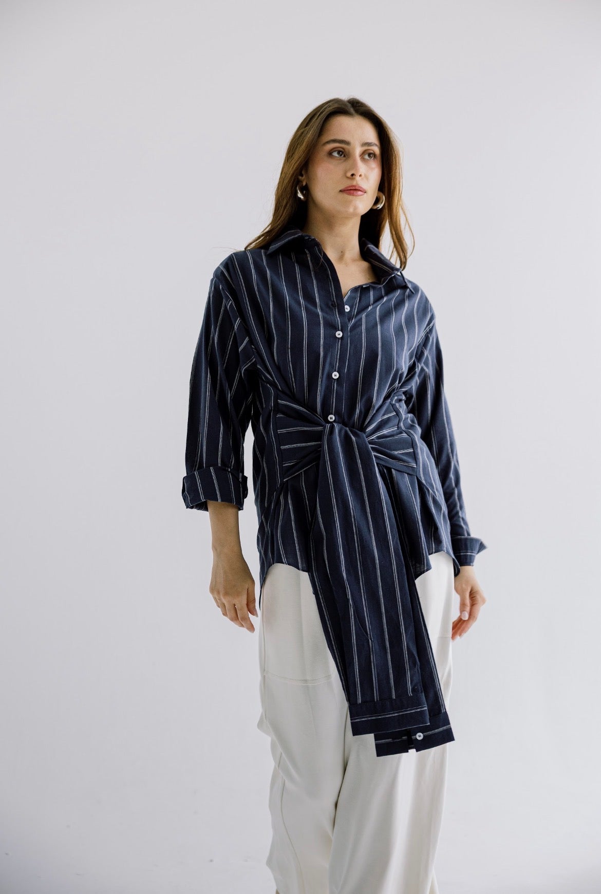 The Structured Tie Shirt in Striped Blue
