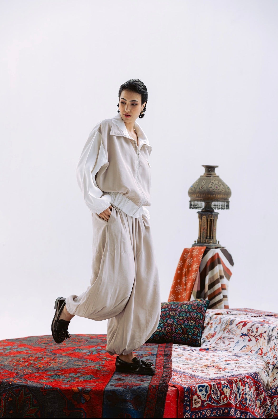 Ivory Edge Jacket in Beige x White