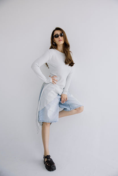 The Flow Top in Light Grey