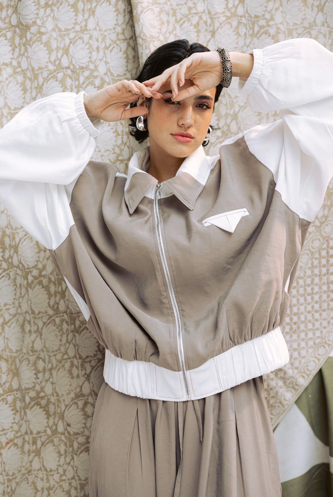 Ivory Edge Jacket in Taupe x White