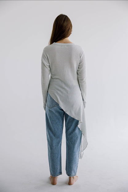 The Flow Top in Light Grey