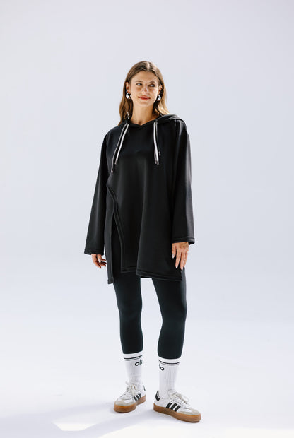 SweatForm Sweatshirt in Black