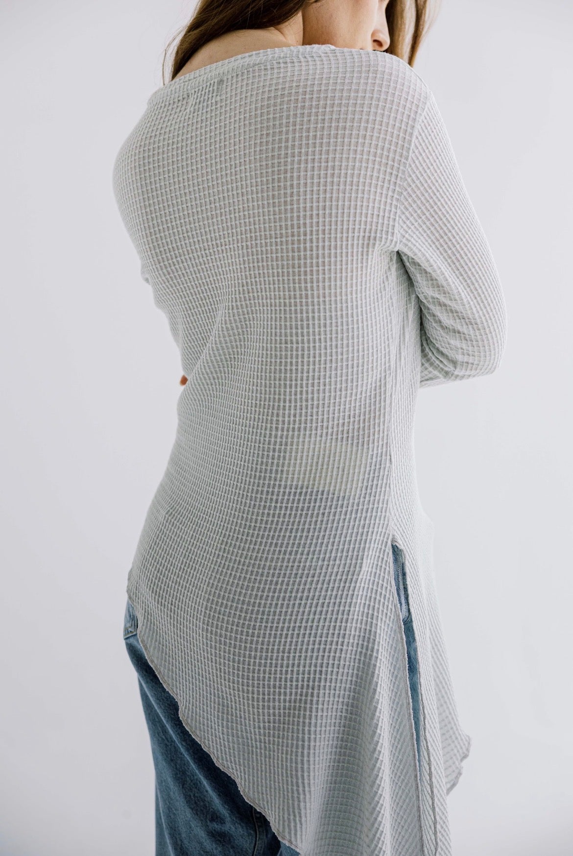 The Flow Top in Light Grey