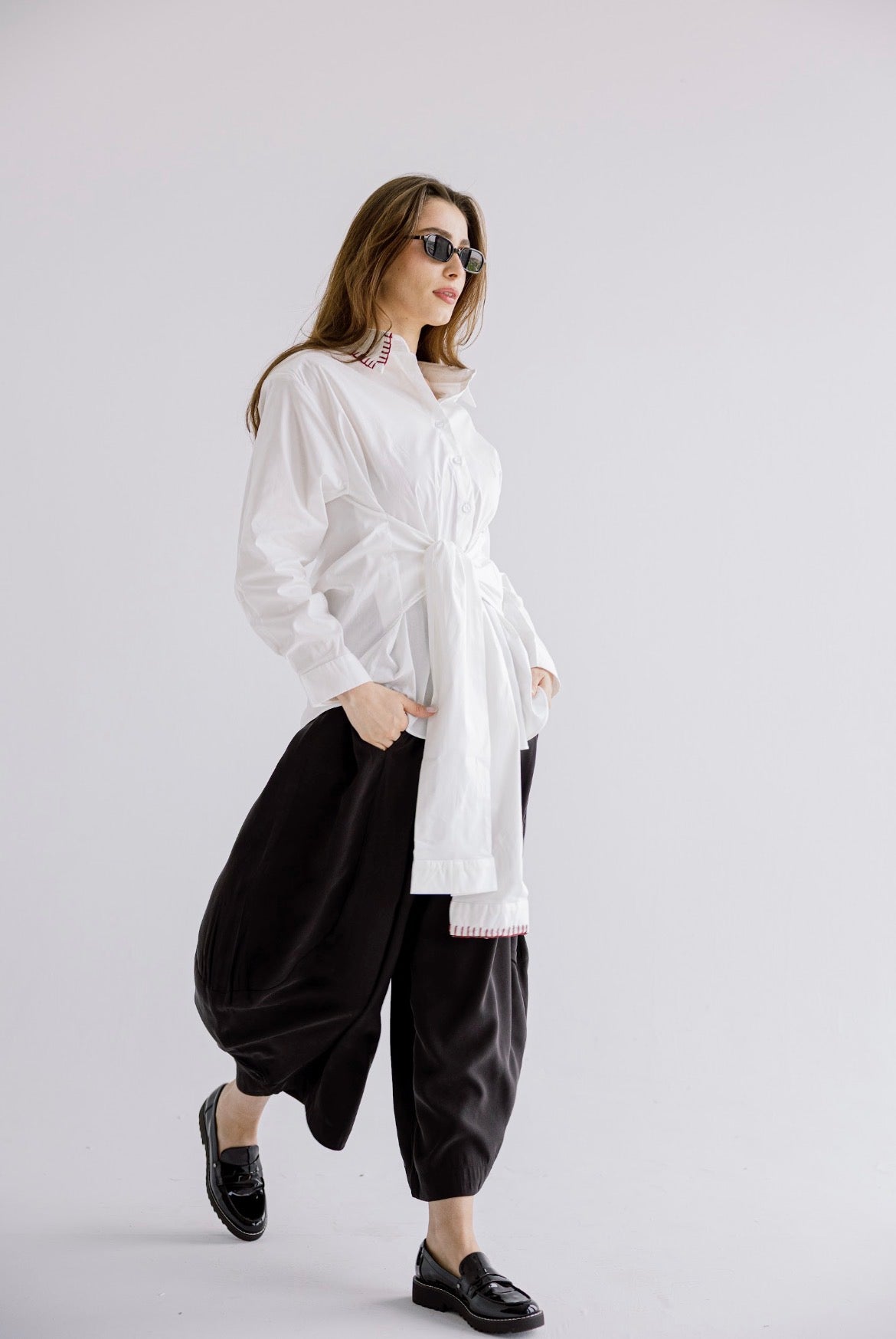 The Structured Tie Shirt in Offwhite