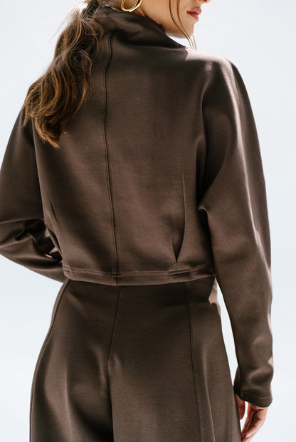 Outline Set in Brown