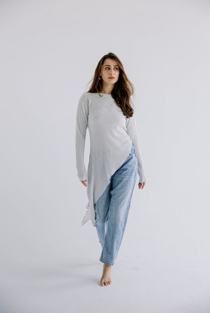 The Flow Top in Light Grey