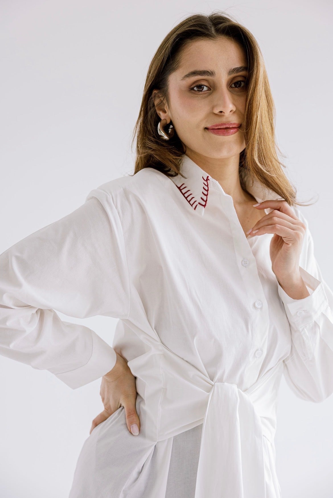 The Structured Tie Shirt in Offwhite