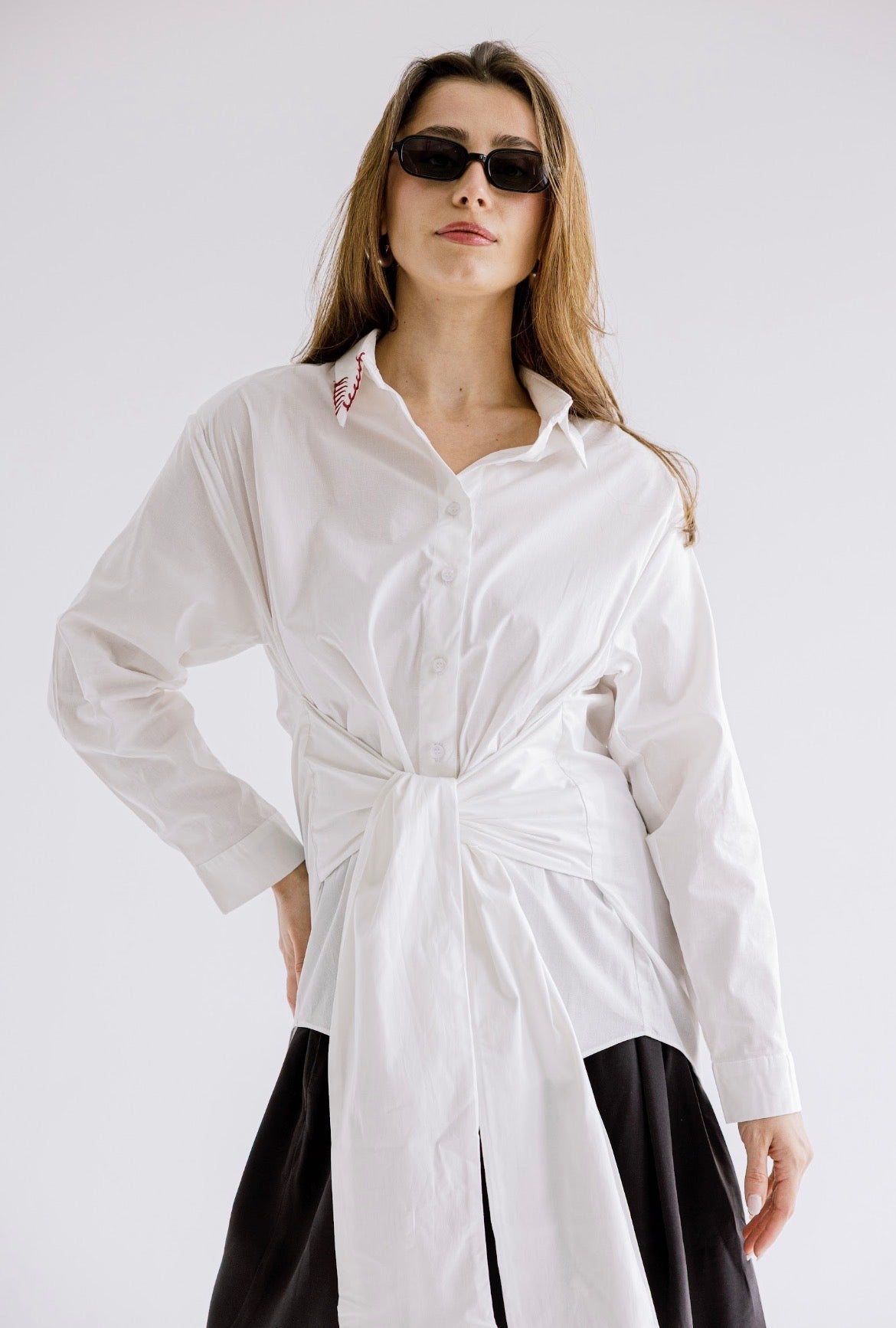 The Structured Tie Shirt in Offwhite