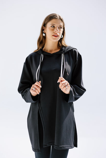 SweatForm Sweatshirt in Black