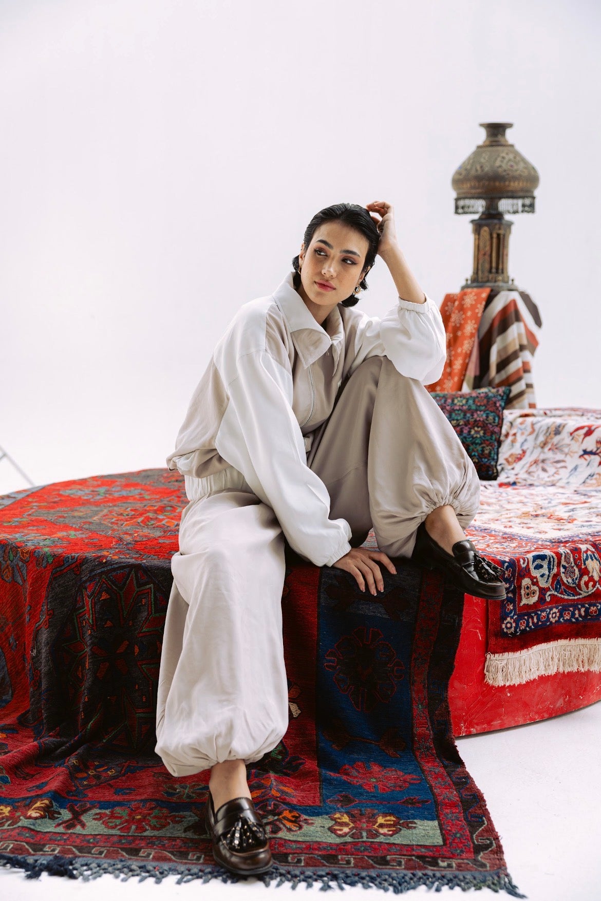 Ivory Edge Pants in Beige