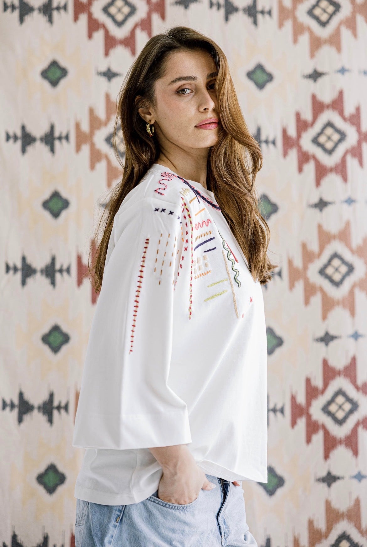 The Sketch Embroidered Tee in Offwhite