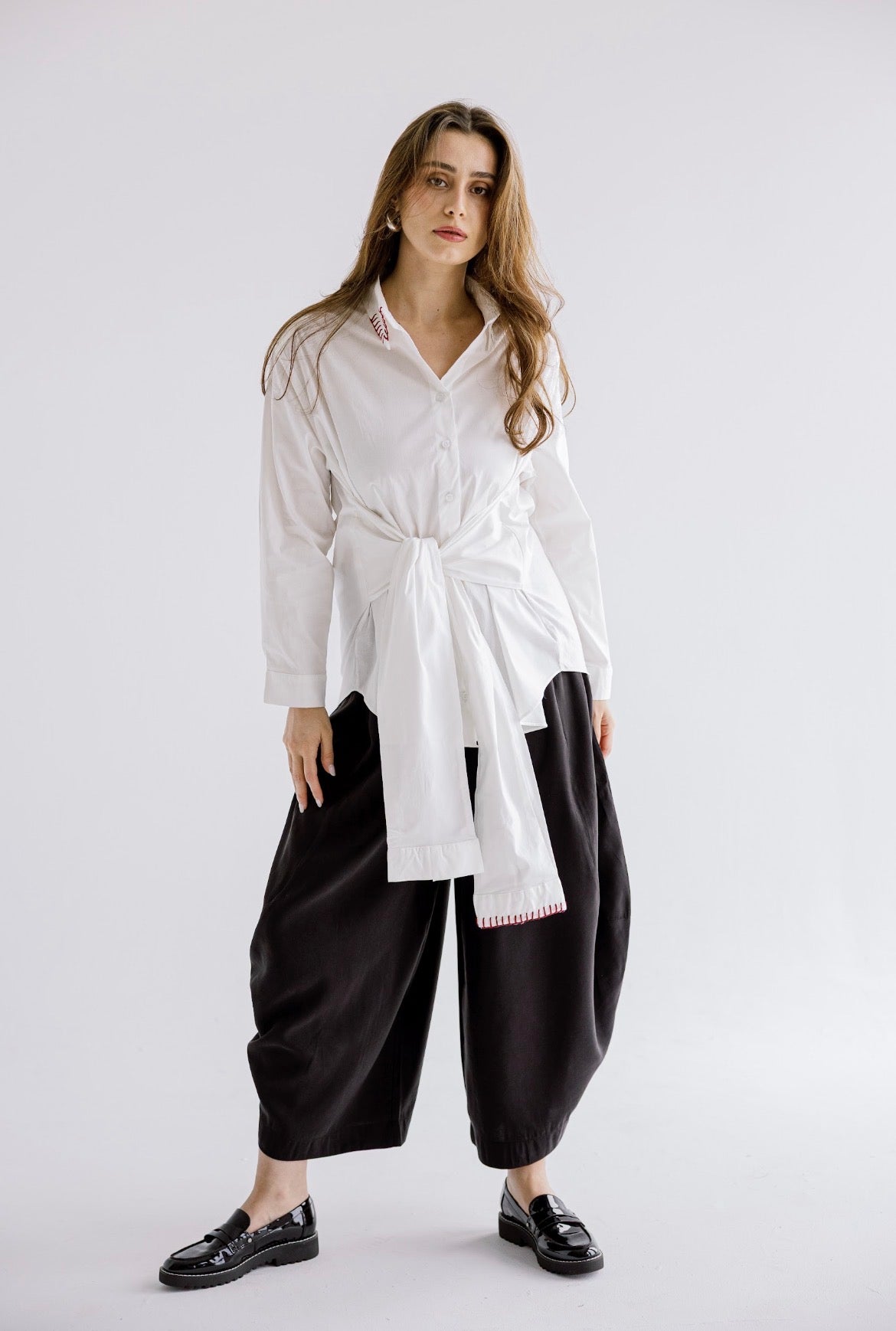 The Structured Tie Shirt in Offwhite