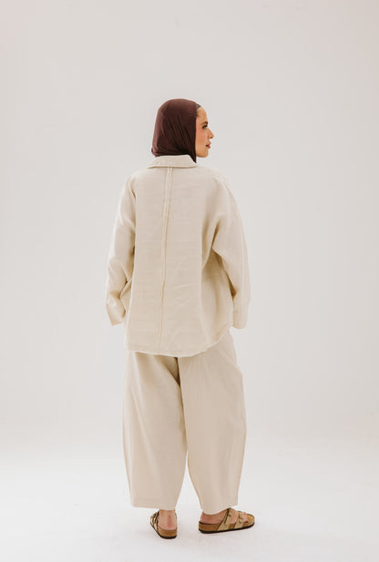 V Linen Shirt in Beige