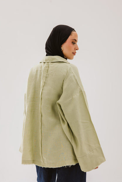 V Linen Shirt in Olive